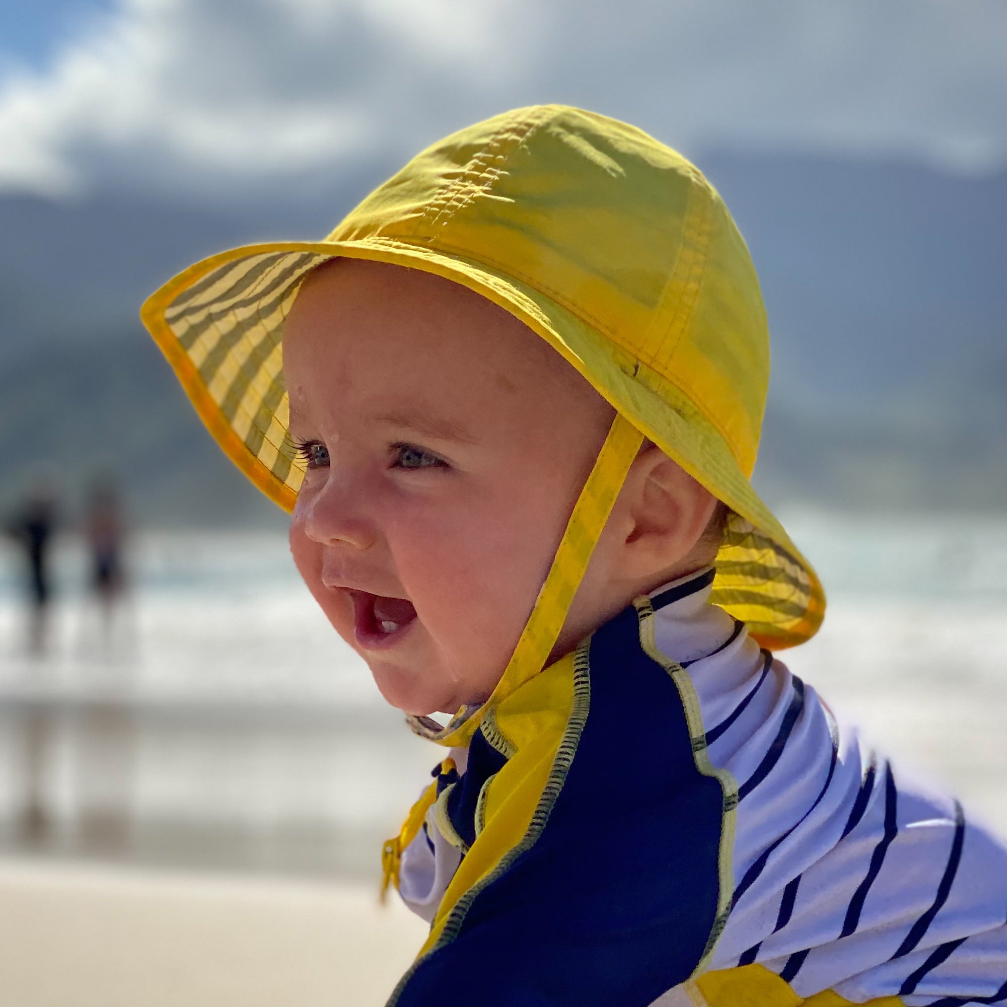 Infant SunSkipper Bucket D4